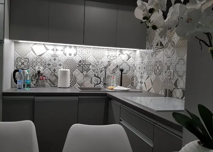 Batorego 7 Z Parkingiem *