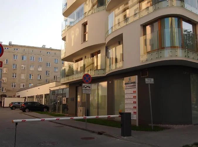 Batorego 7 Z Parkingiem Apartamento Gdynia