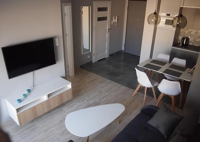 Batorego 7 Z Parkingiem Apartamento *